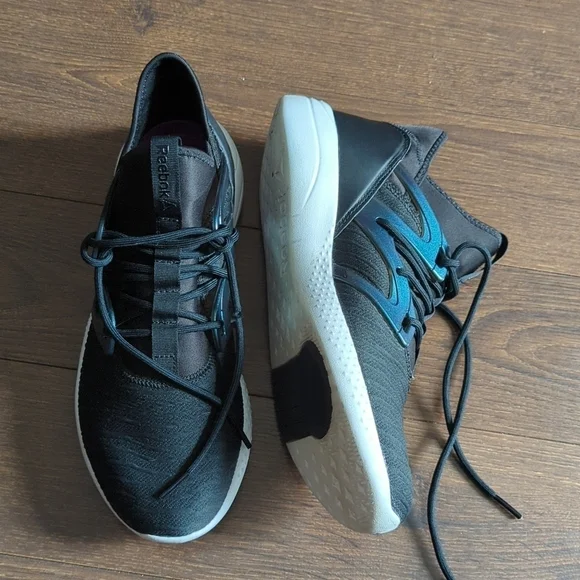 HP. Reebok Hayasu LimitedBlack/Oil Slick-White-Volt (W) - Picture 6 of 14